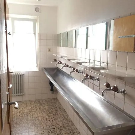 Hostel Gruppenhaus Rosy